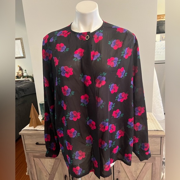 Vintage Country sophisticates by pendleton black and red floral semi sheer top - Picture 2 of 5